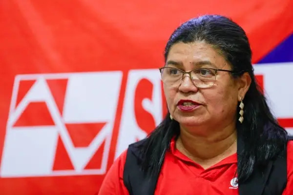 Professora Paulina Almeida, presidenta do Sinte-PI. Foto/reprodução.
